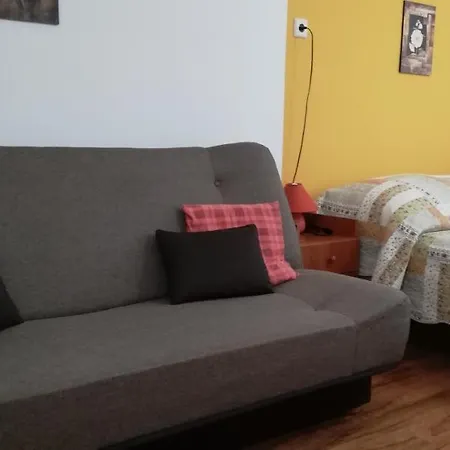 Apartament Roxanna Gyula