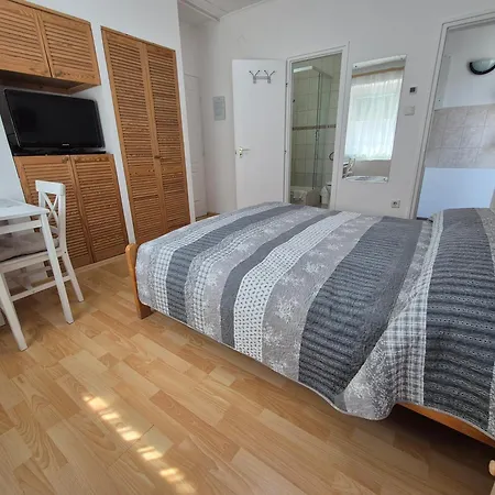 Apartment Roxanna *