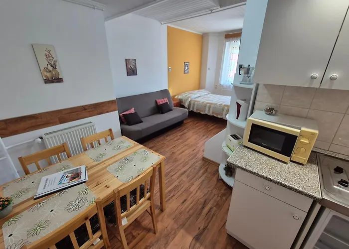 Lägenhet Roxanna Gyula